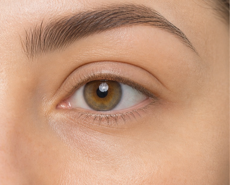 Beispielbild vor einer Wimpernverlängerung in 1:1-Technik